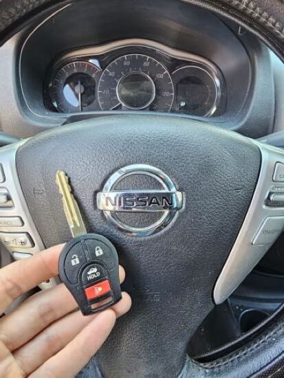 Our car locksmith replaced the lost key for the 2017 Nissan Versa on the spot at the Katy Mills parking lot.